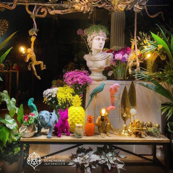 Escaparate y Decoracion Comercial Mario Echevarria: Floristeras-FLOWERS & EVENTS - Donostia